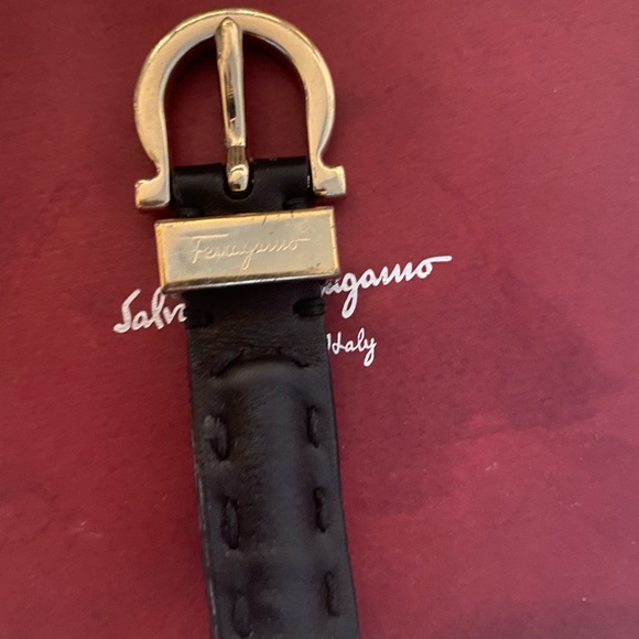 Salvatore Ferragamo Gancio Buckle Leather Bracelet - Picture 2 of 14